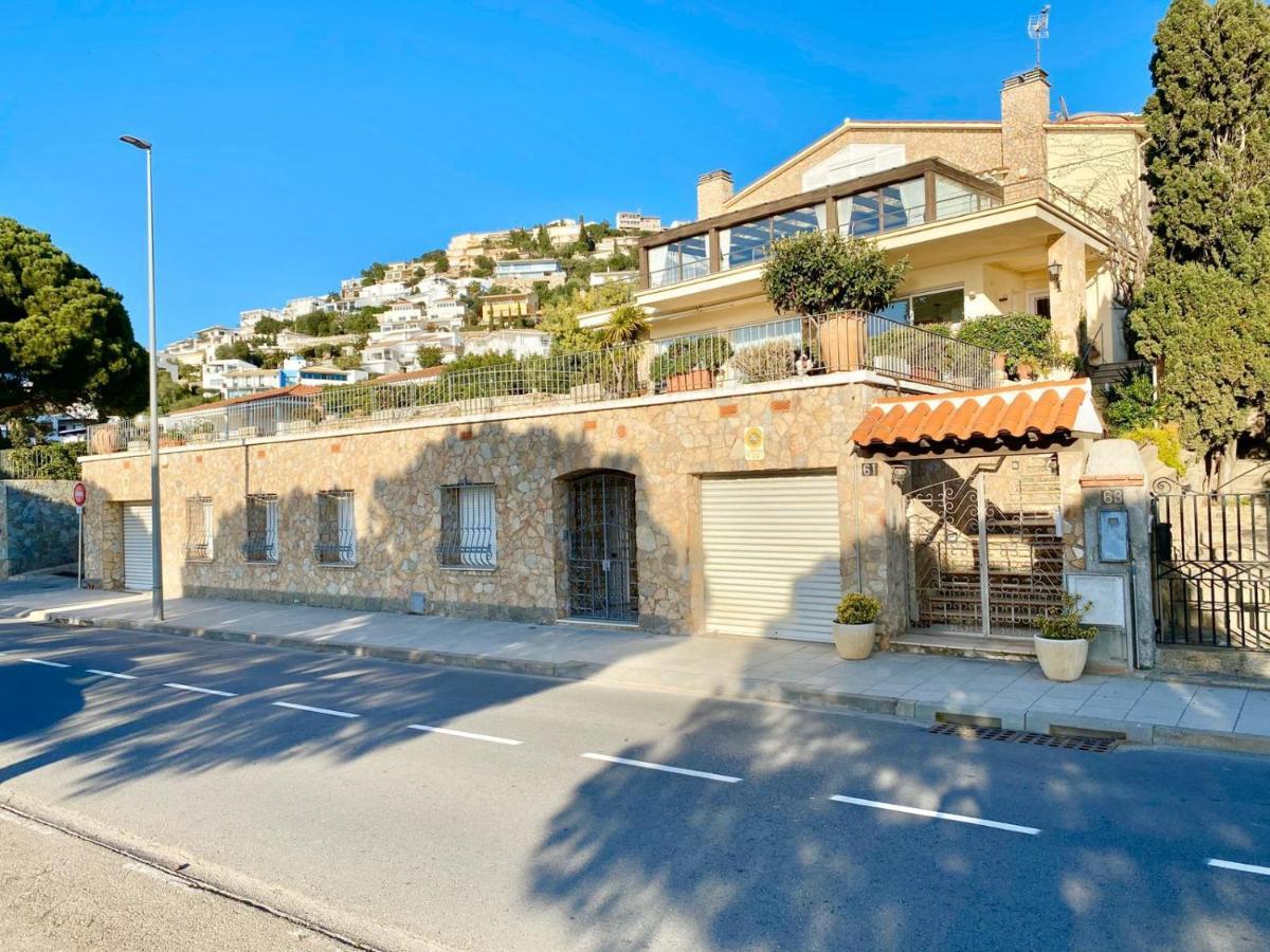 Appartement Devant La Plage Roses Exteriér fotografie