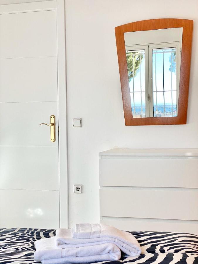 Appartement Devant La Plage Roses Exteriér fotografie